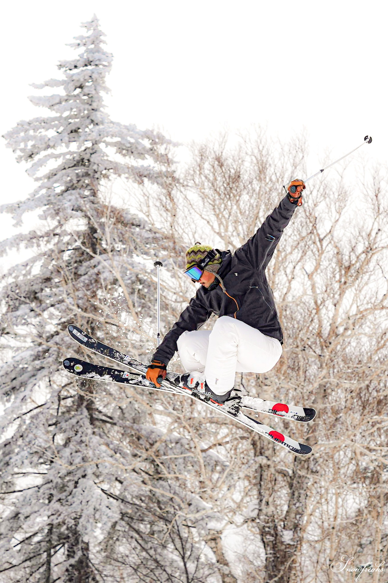 札幌国際スキー場 積雪たっぷり 300cm。コンディション良好なゲレンデでモーグル女子 ・畑田繭さんとコブコブセッション！